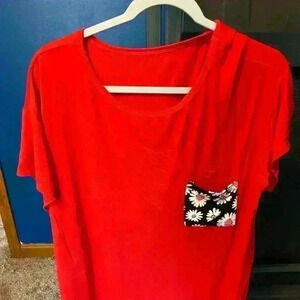 Shirt with sunflower pocket